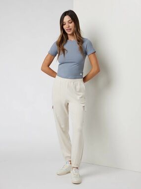 Vuori Boyfriend Cargo Sweatpant in Milkweed Heather Size M